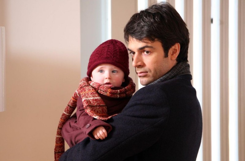 luca-argentero-e-il-padre-della-piccola-sofia-nel-film-solo-un-padre-97505